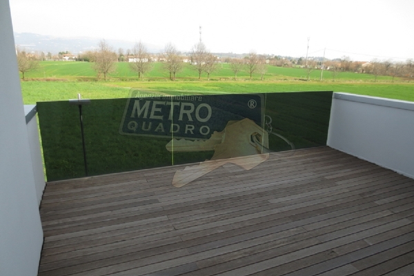 terrazzo giorno - APPARTAMENTO THIENE (VI)  